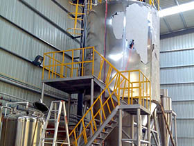 磷酸鐵鋰噴霧干燥機